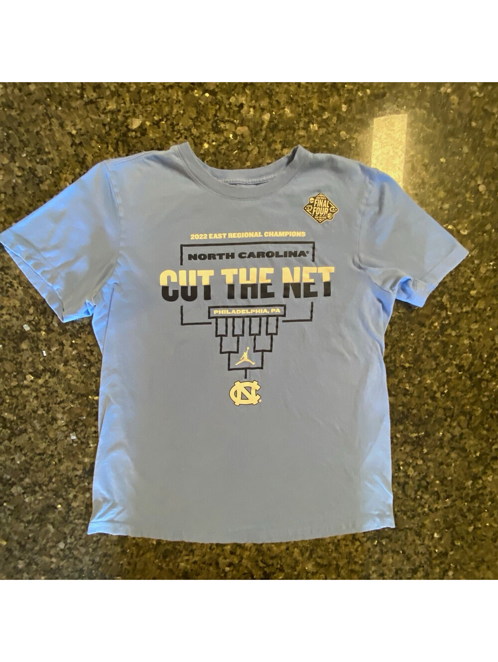 Nike North Carolina Tar Heels 2022 Men's Final Four Cut The Net Shirt Blue M